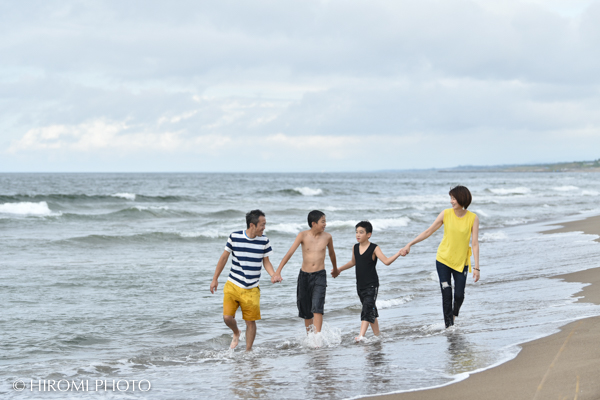海で家族写真撮影@内灘